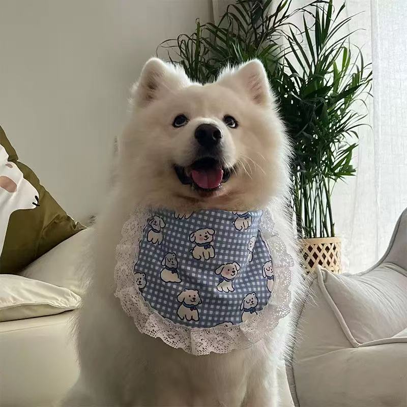 Lace Pet Bandana with Cartoon Dog Print – Cute Adjustable Bib for Cats & All Dog Sizes