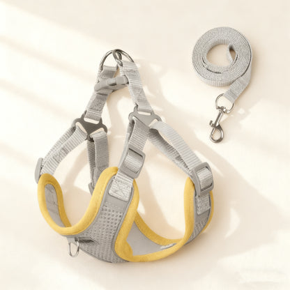 Soft Vest-Style Pet Harness with Free Leash – Adjustable No-Choke Design for Dogs & Cats