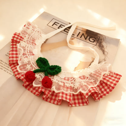 Lace Pet Bib with Bow – Cute Apron-Style Bandana for Cats & Dogs