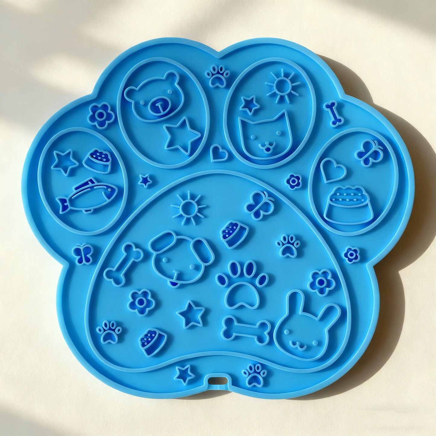 Pet Silicone Lick Mat – Slow Feeder with Non-Slip Design for Dogs & Cats