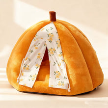 Pumpkin-Shaped Pet Bed – Enclosed Cozy House for Cats & Small Dogs